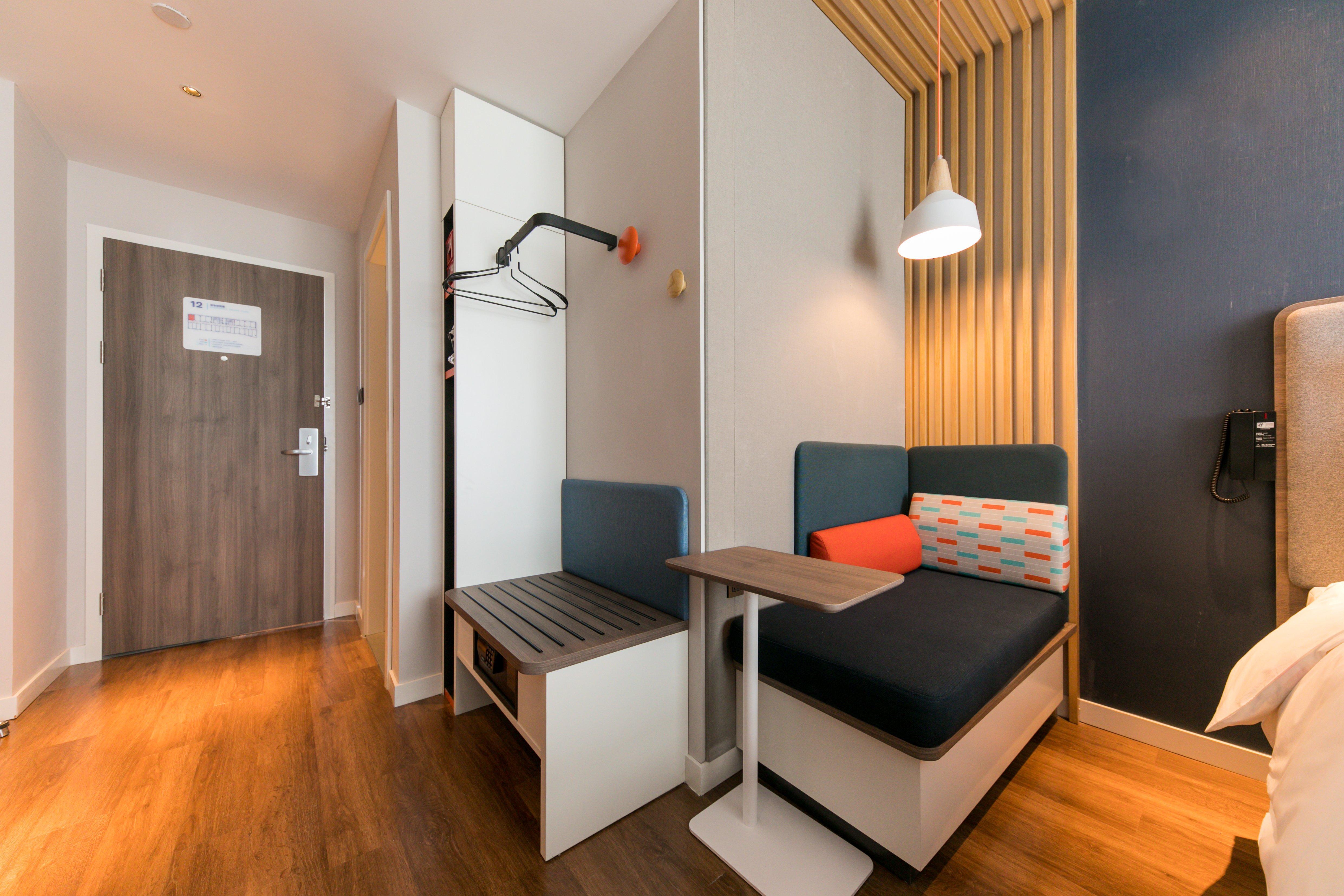 Holiday Inn Express Shanghai Tangzhen By Ihg - 20 Mins To Disney Land Exteriör bild