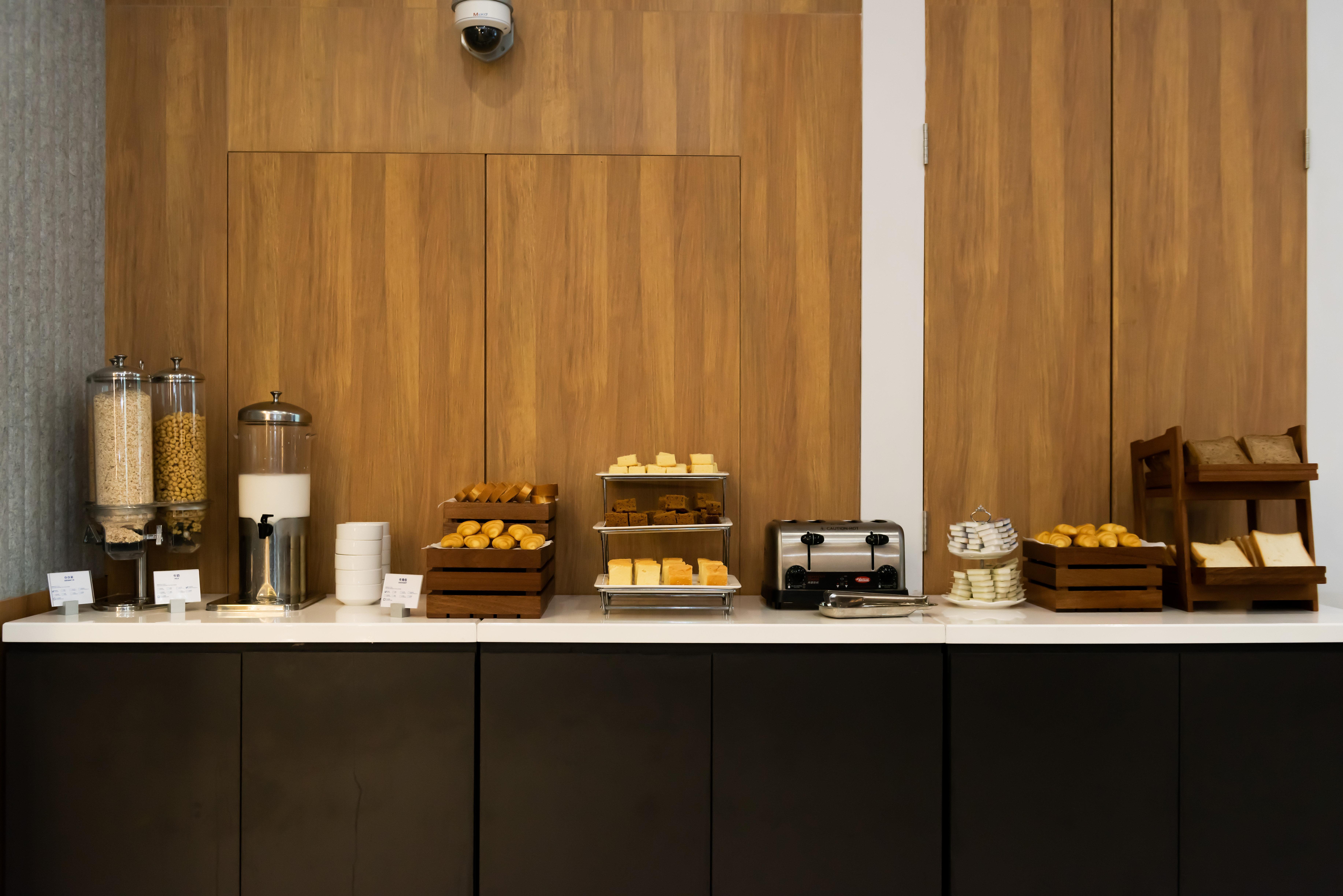Holiday Inn Express Shanghai Tangzhen By Ihg - 20 Mins To Disney Land Exteriör bild