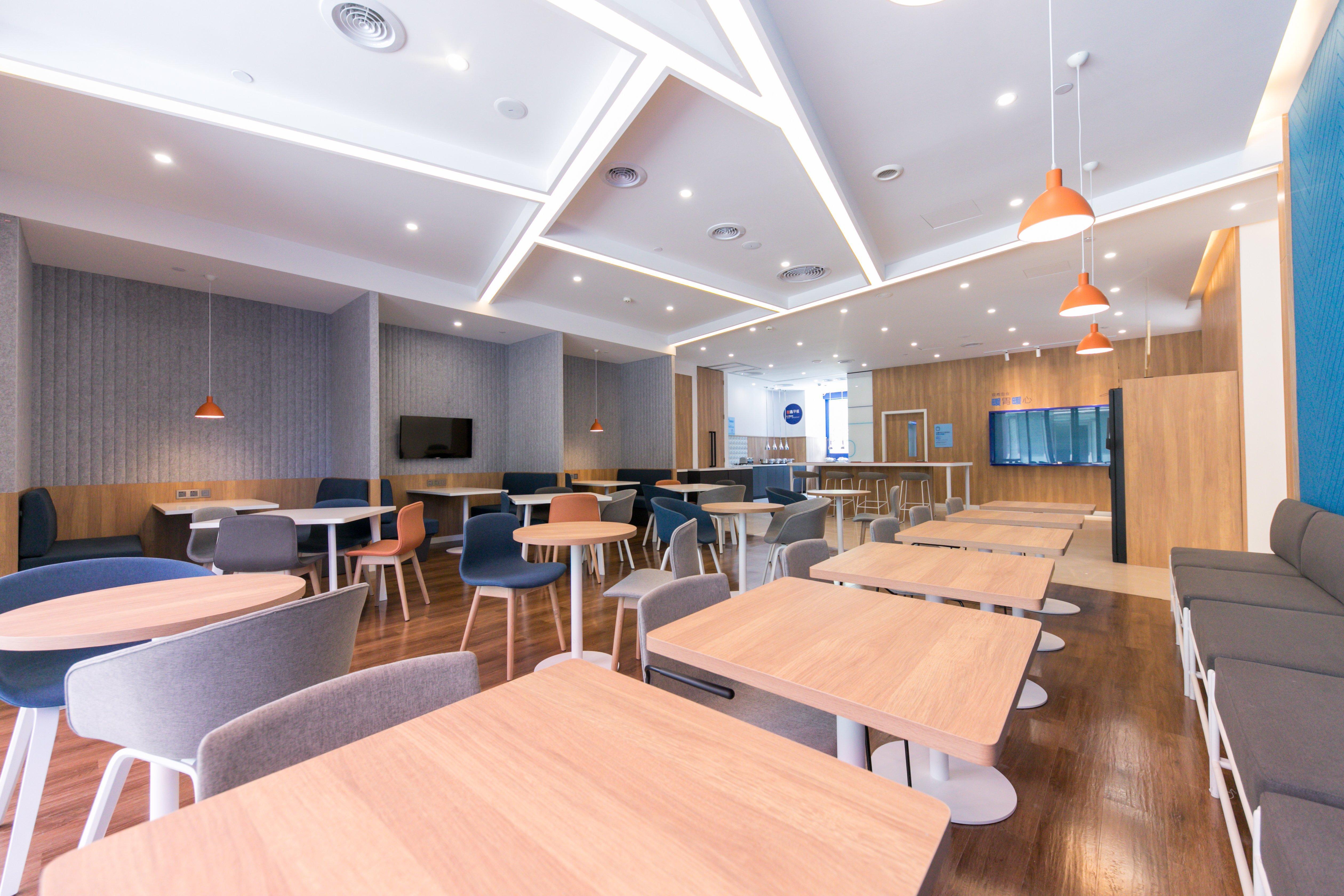 Holiday Inn Express Shanghai Tangzhen By Ihg - 20 Mins To Disney Land Exteriör bild