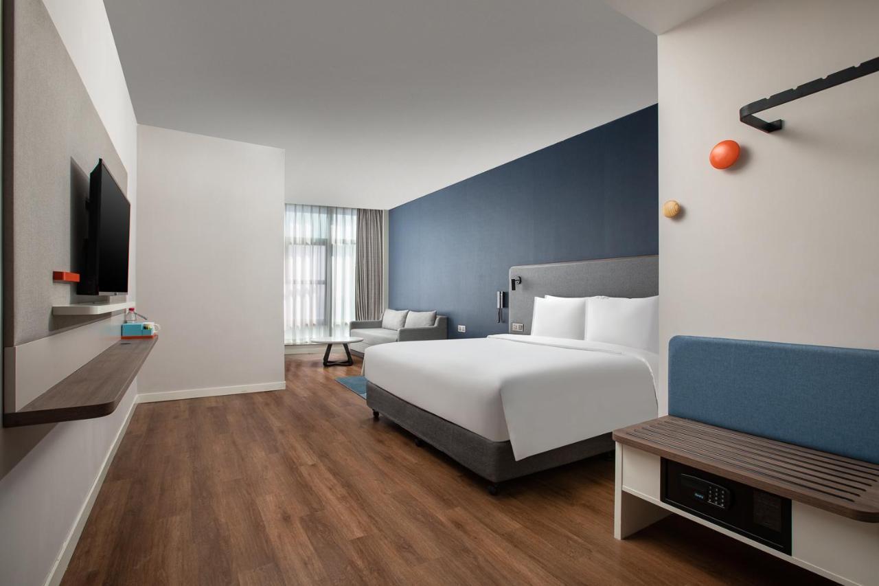 Holiday Inn Express Shanghai Tangzhen By Ihg - 20 Mins To Disney Land Exteriör bild